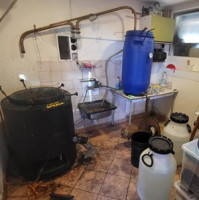 Maraton nelegálních pálenic na Zlínsku pokračuje: celníci odhalili už sedmou za pět měsíců